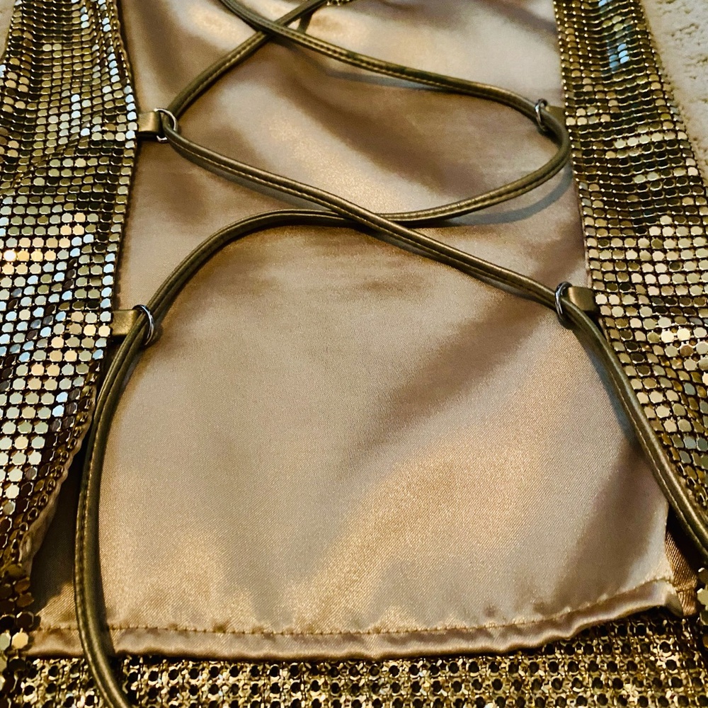 Gold Metal Top - Picture 8 of 10